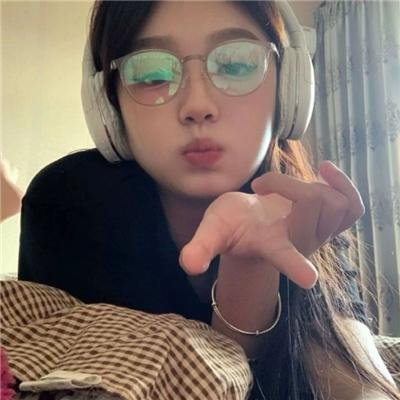 洞里的月亮